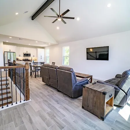 Villa Hip In Houston